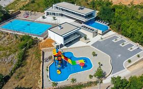 Villa Aqualandia For 20 People